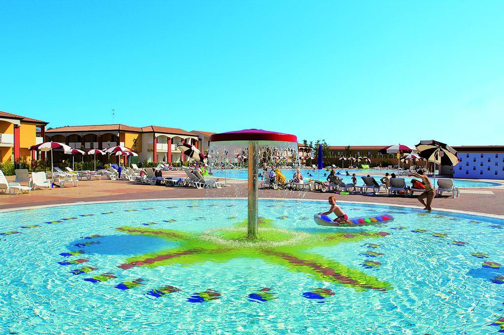 Villaggio Ai Pini Duna Verde Extérieur photo