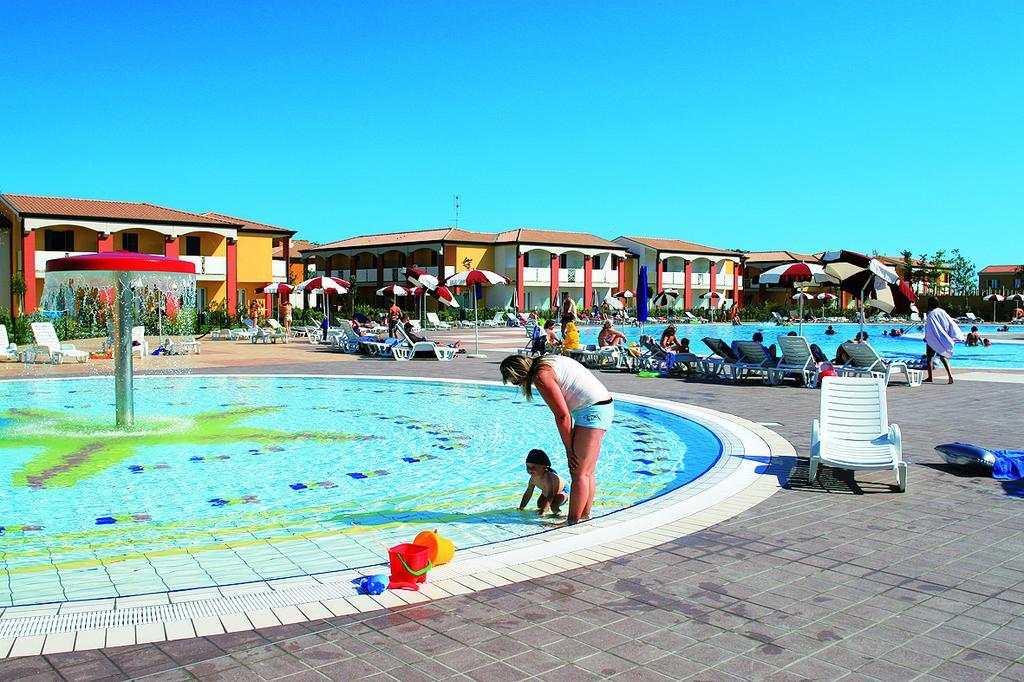 Villaggio Ai Pini Duna Verde Extérieur photo